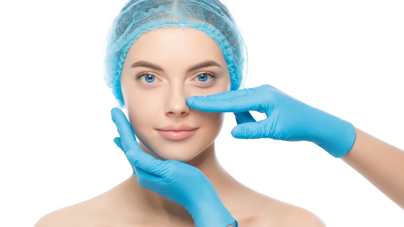 Rinoplastika Piezo: çfarë është teknika me ultratinguj?